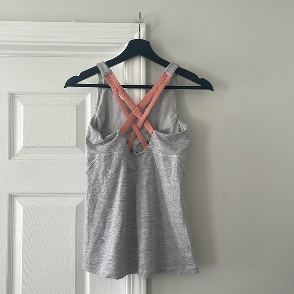Lululemon Stash N Run Tank - Picture 3 of 4